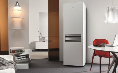 Неисправный холодильник Whirlpool